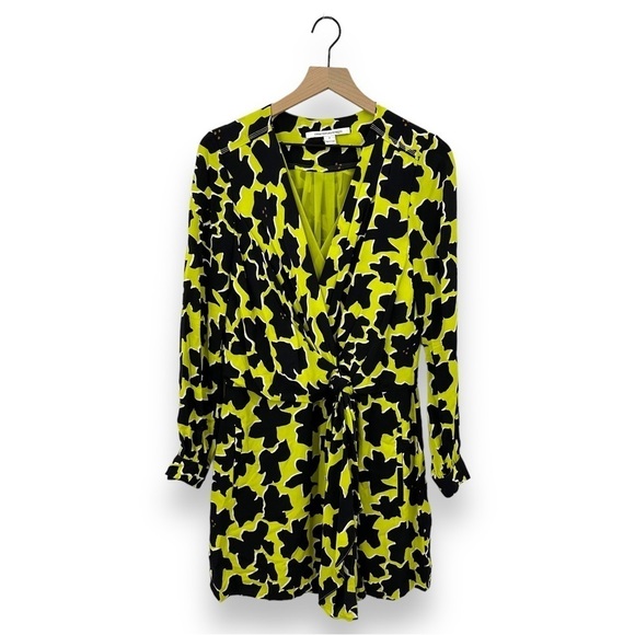 Diane Von Furstenberg Dora Lily Crepe Dress Dove in Bloom Acid Lime Print Size 4 - Picture 1 of 13